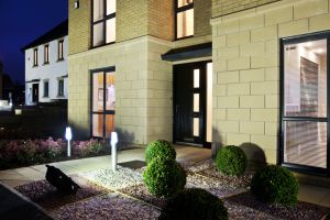 thirston ext 1 sm.jpg